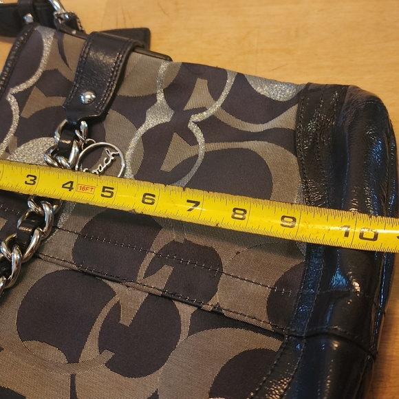 COACH Handbag - Picture 8 of 10